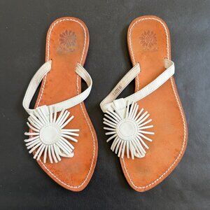 Yellow Box White Leather Thong Sandals – Size 6.5